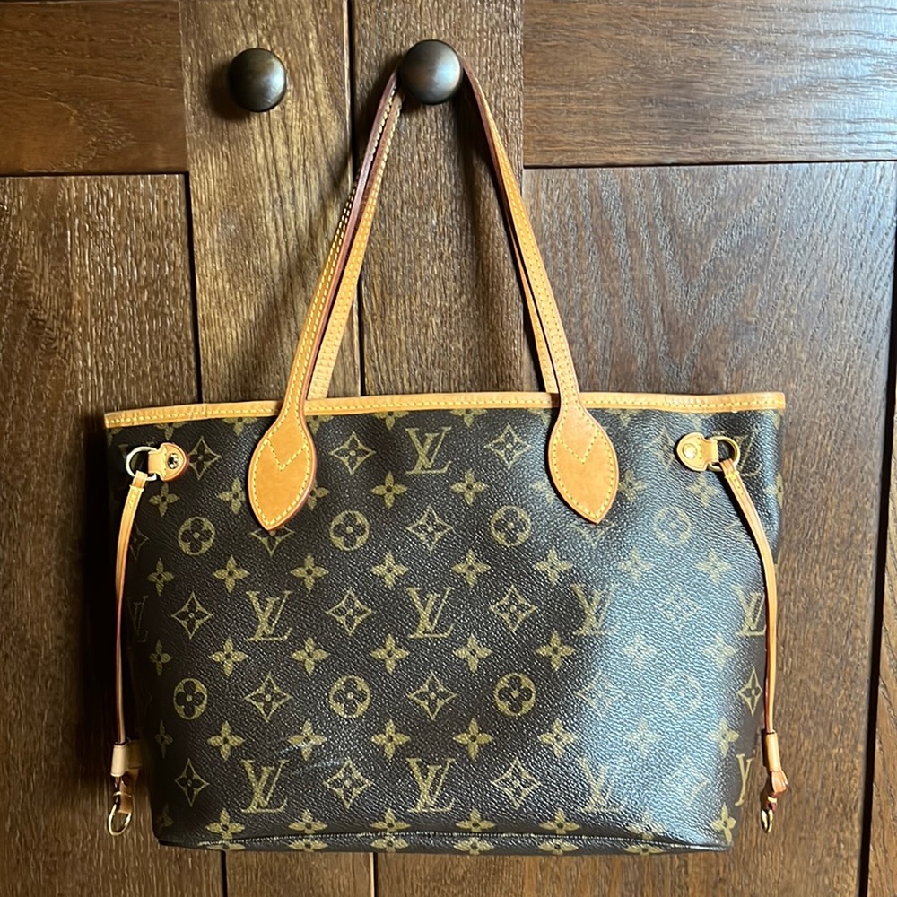 Louis Vuitton Neverfull PM